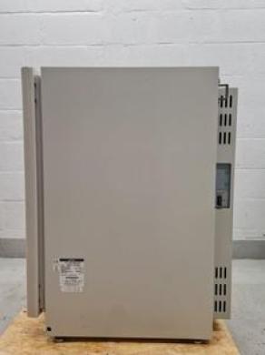 Sanyo MCO-20AIC C02 Incubator Lab-cover