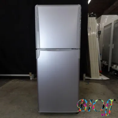 Toshiba GR-T14T(V) 137 L Upright Refrigerator-Freezer, Manufactured in 2003