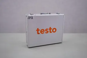 Testo 845 Infrared Thermometer with Switchable Optics for Close and Far-Field Measurement, 3 of 6