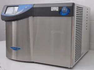 Labconco FreeZone 4.5L Benchtop Freeze Dryer with -105°C Cooling Capacity, 2 of 15