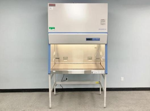 Thermo Scientific 1300 Series Class II A2 Biosafety Cabinet with HEPA Filtration-cover