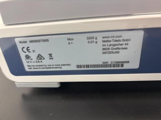 Mettler Toledo MS3002TS/00 Precision Laboratory Balance with Touchscreen and Stainless Steel Pan-cover