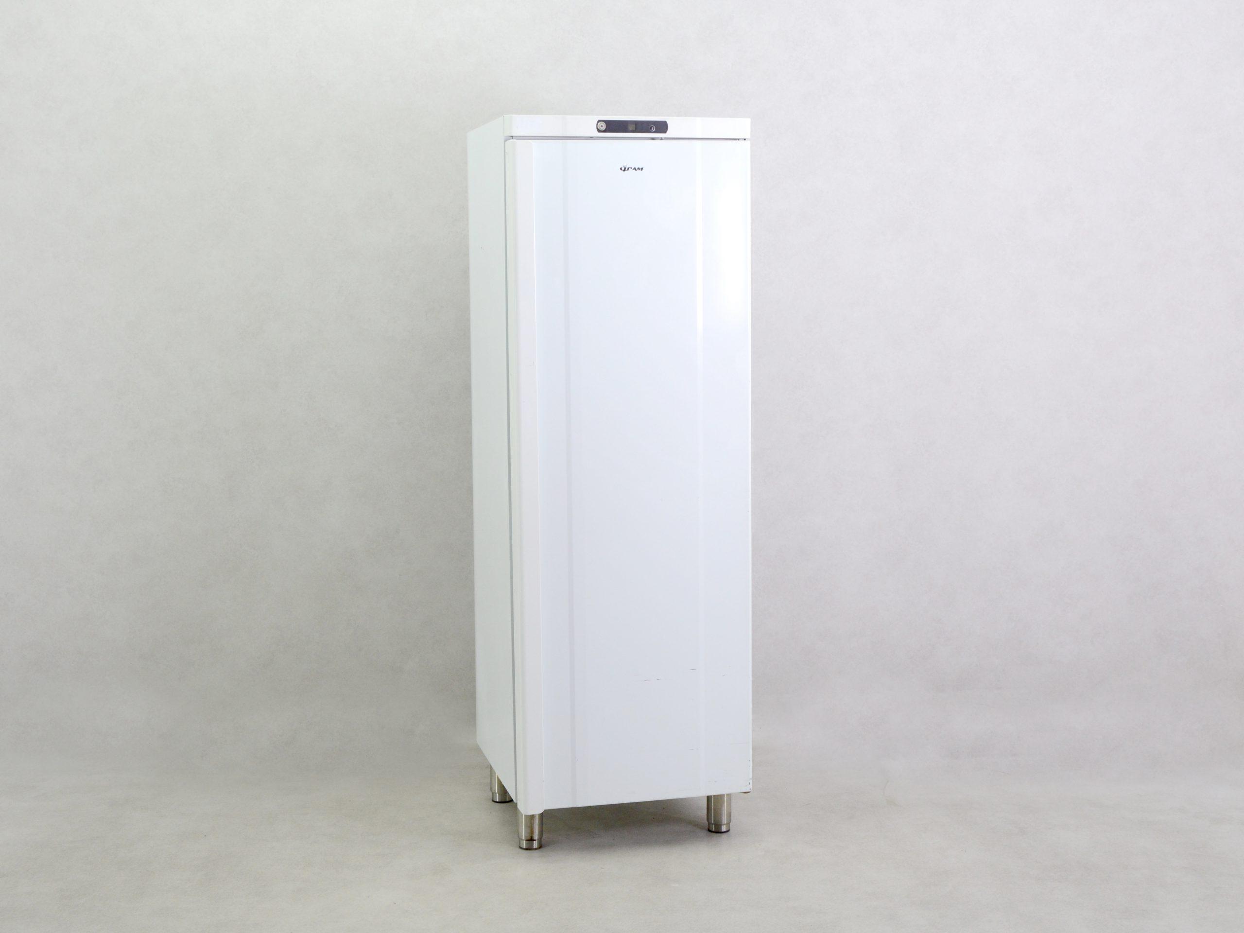 Gram K400LE Laboratory Refrigerator with Forced Convection