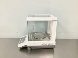 Mettler Toledo ME103E Compact Analytical Balance with RS232 Interface, 3 of 10