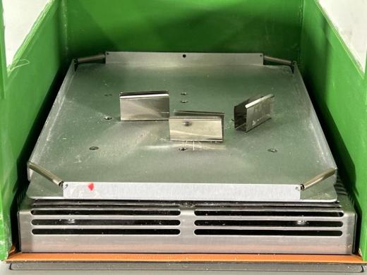 VWR Incubating Microplate Shaker with Digital Temperature and Speed Control-cover