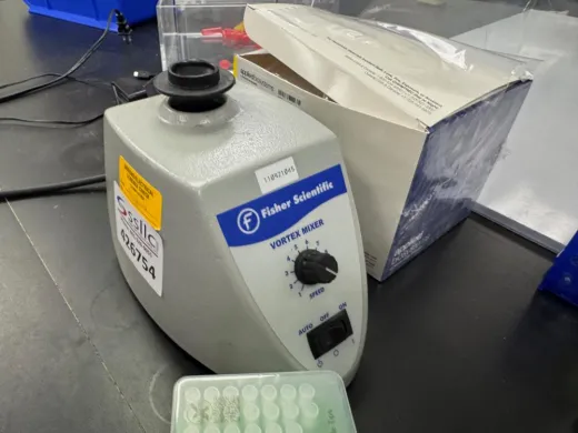 Fisher Scientific Model 945404 Vortex Mixer with Adjustable Speed Control