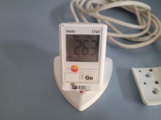 testo 108 temperature measuring instrument
