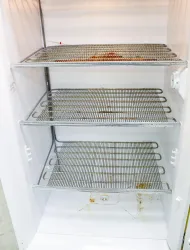 Kenmore 253.9261110 Upright Freezer with Mechanical Temperature Control and 4 Wire Shelves, 12 of 12