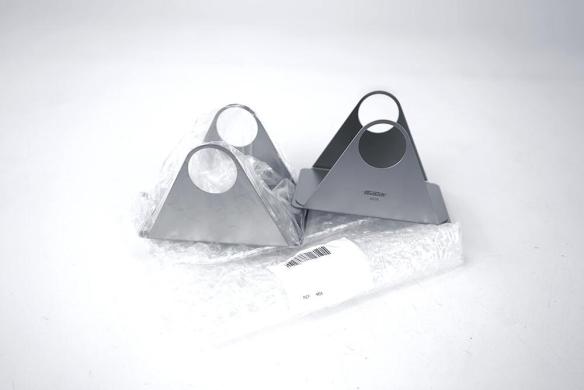 Hettich 4626 Set of 2 Removal Aids for Microtiter Plate Buckets-cover