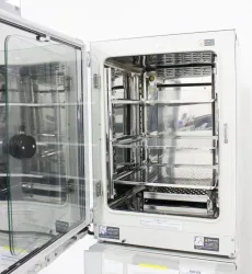 Sanyo MCO-19AIC CO2 Incubator 170L with Humidity Control and Infrared Sensor, 4 of 10