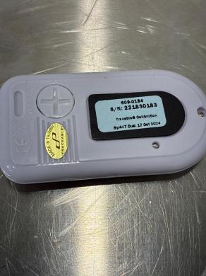 VWR Traceable Calibration Device with Digital Display-cover