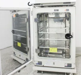 Panasonic MCO-19AICUV-PA CO2 Incubator with 170L Capacity and Precise Temp Control, 4 of 10