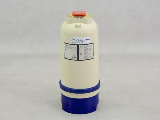 Christ P12 Ion Exchange Demineralised Water Cartridge for Laboratory Use-cover