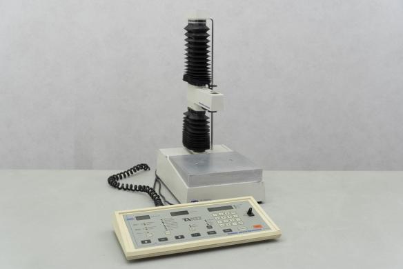 Stable Micro Systems TA XT2 Texture Analyzer-cover