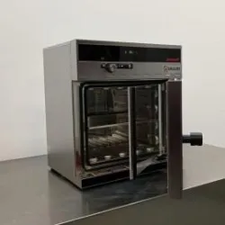 Memmert INB 200 Laboratory Incubator with PID Temperature Control, 3 of 11