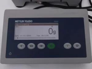 Mettler Toledo ICS 425d-6SM/f Compact Laboratory Scale, 3 of 11