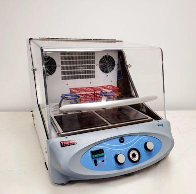 Thermo Scientific MaxQ 4000 Analog Incubator Shaker for Parts or Repair-cover