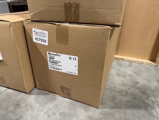 Cole-Parmer MasterFlex L/S 7522-28 Peristaltic Pump with 600 RPM Drive-cover