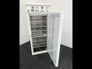 Leec SL3/RH Environmental Chamber for High-Humidity Controlled Incubation, 6 of 13