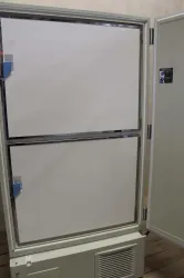 Panasonic MDF-DU700VH-PE Ultra Low Temperature Freezer -86°C, 728 L Capacity, 2 of 4