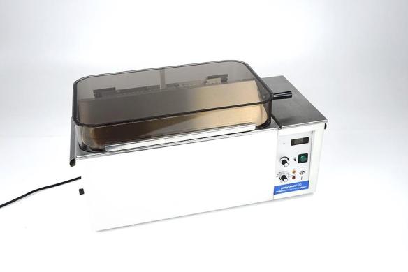 Bioblock Scientific Polytest 20 Shaking Water Bath-cover
