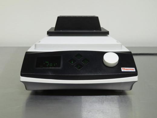 Thermo Scientific Heating Digital Shaking Drybath with 1.5/2.0 ml Block, Cat. #88880027-cover