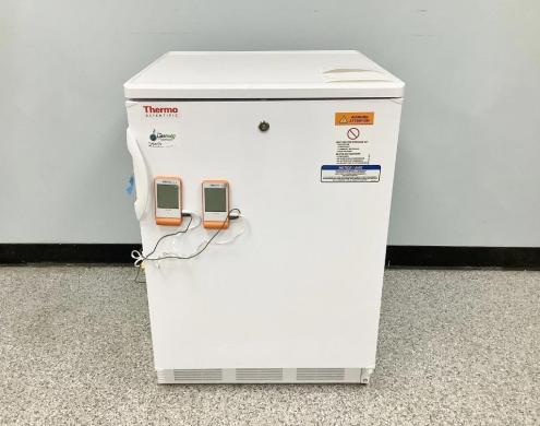 Thermo Scientific TSV Value Undercounter Laboratory Refrigerator Freezer Combo-cover