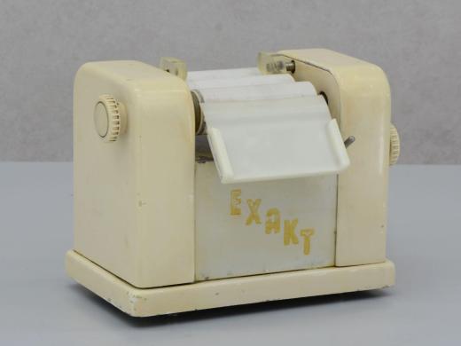 Exakt 35 Ointment Mill for Mixing and Homogenization of Ointments and Creams-cover