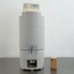 Millipore TANKPE60 Polyethylene Water Storage Tank with UV Sanitization, 3 of 10