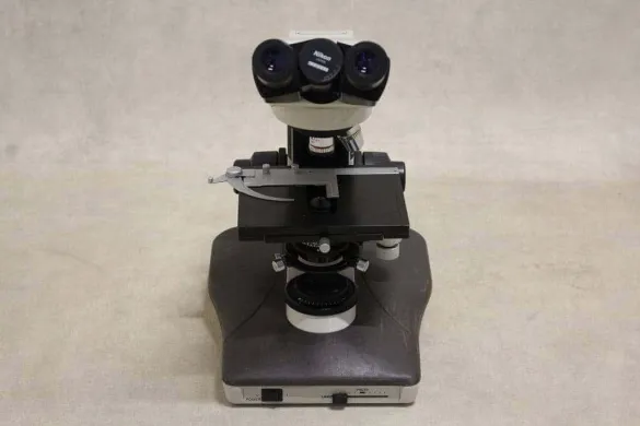 Nikon Labophot 2 Binocular Transmitted Light Microscope