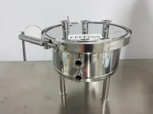NNP 316 Stainless Steel Vacuum Vessel, 2 of 3