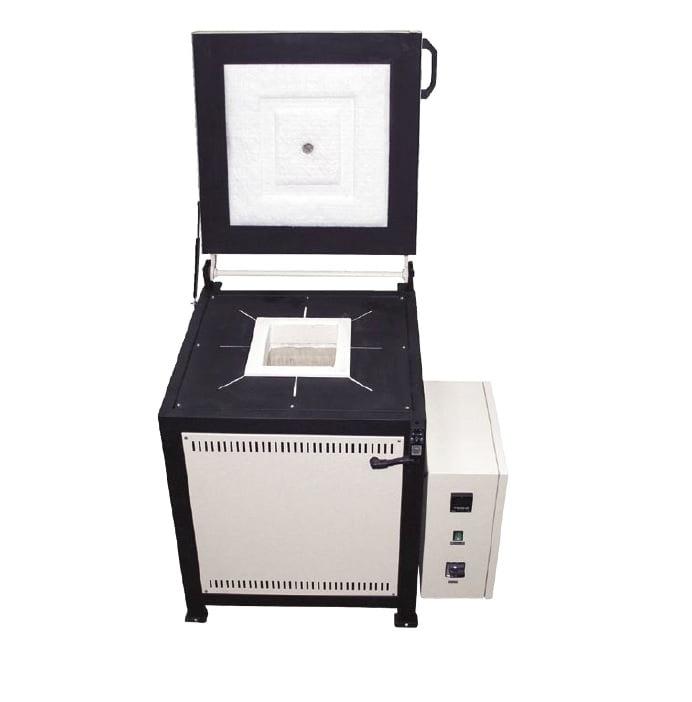 Snol 10/900 LXC02 Laboratory Furnace with 900°C Max Temperature