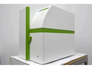 Perkin Elmer Revvity MicroBeta 2 Microplate Counter 2450-0120 with 12 Detectors, 6 of 10