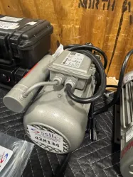 Becker VT4.8 Motor-Integrated Rotary Vane Vacuum Pump for Laboratory Use, 2 of 3