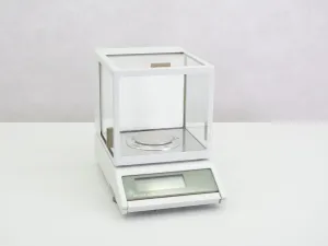 Mettler AJ100 Analytical Balance for High-Precision Weighing, 4 of 6