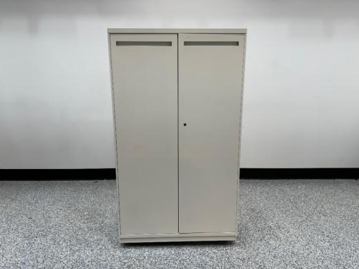 5-Foot Metal Laboratory Storage Cabinet for Secure Chemical and Equipment Storage-cover
