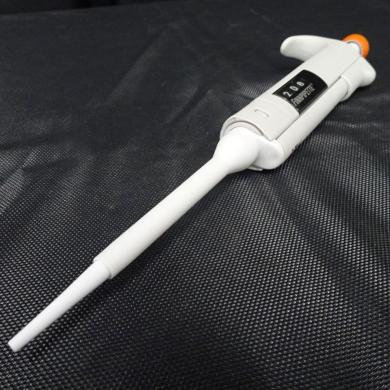 Thermo Fisher Finnpipette Digital Manual Micropipette 2-20 µL, Model FN-4500 080-cover