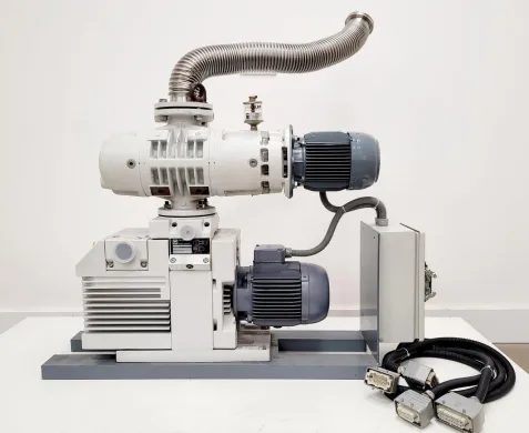 Leybold Trivac D40B & RUvac WAU251 Vacuum System