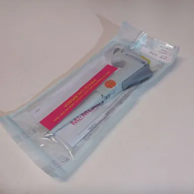Brand Transferpette 20-200 µL Micropipette
