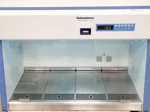 Thermo Scientific MSC 1.2 Class II Biosafety Cabinet for Containment Workflows, 6 of 10