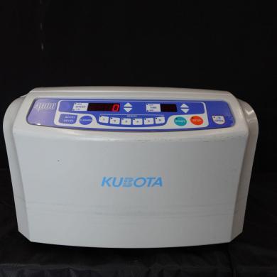 Kubota Benchtop Centrifuge ST-720M with Swing Rotor, 6,000 rpm, 5,350 ×g-cover