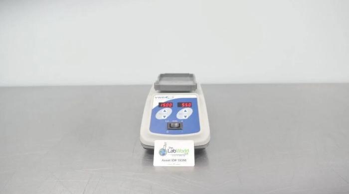 VWR Plate Vortexer Digital Microplate Mixer for 96- and 384-Well Plates-cover