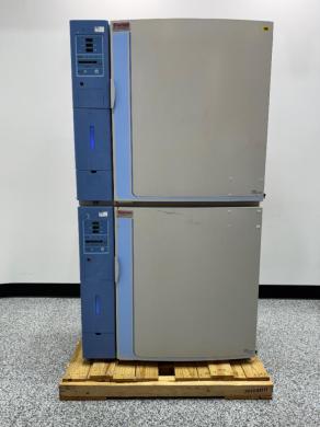 Thermo Fisher Scientific Forma Steri-Cult CO2 Double Stack Incubator Model 3310-cover