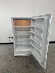 Kenmore Commercial Laboratory Freezer for Biomedical and Sample Storage Applications, 3 of 4