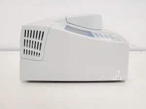 Thermo Scientific GeneSys 10S UV-Vis Spectrophotometer for Precision Absorbance Measurement, 3 of 15