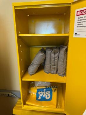 New Pig Corporation PIG Spill Kit Wall-Mounted Hazardous Liquid Spill Containment Cabinet-cover