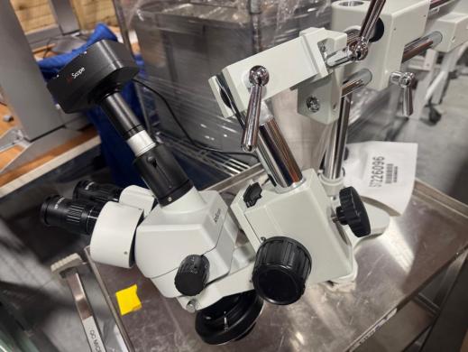 AmScope Stereo Microscope with Binocular Head and Articulated Arm Stand-cover