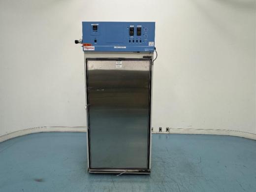 Thermo Fisher Scientific Forma Environmental Chamber Model 3940 with Precise Temperature and Humidity Control-cover