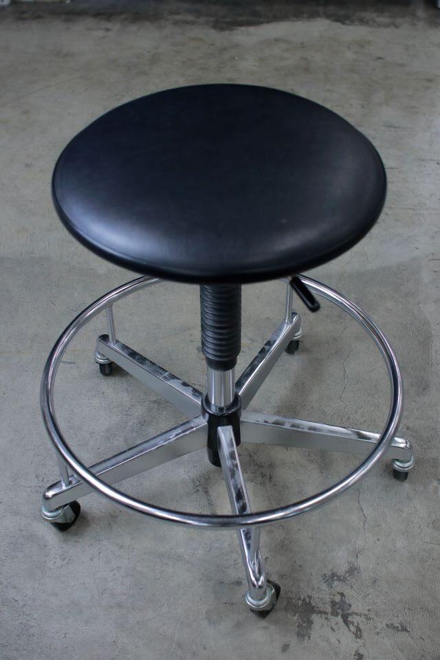 Kokuyo CR-FG70DN4 Laboratory Work Stool with Gas Spring Height Adjustment