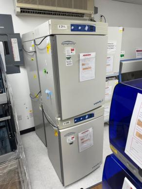 VWR Symphony Double Stack Incubator Model 3074 for Precise Temperature Control-cover